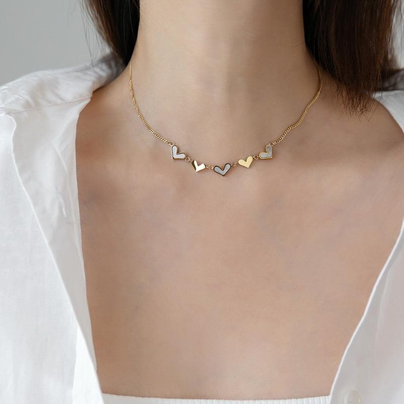 Elegant Gold Plated Heart Necklace for Women – Stylish Love Pendant Chain