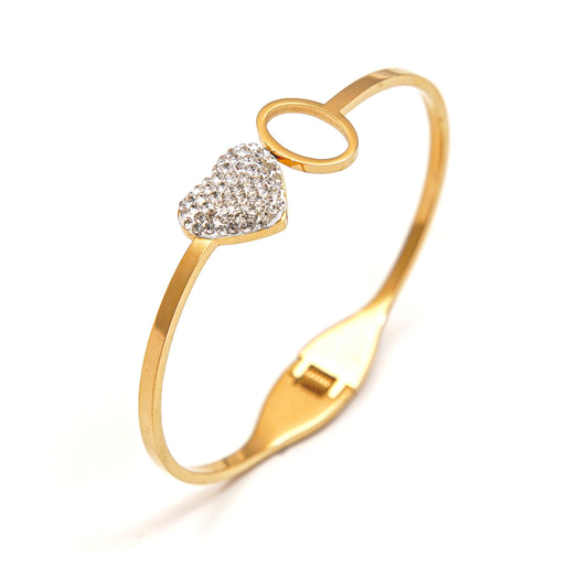 Elegant Heart-Shaped Diamond Bangle