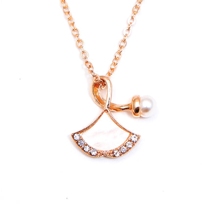 Elegant Fan Pendant Necklace with Pearl Accents