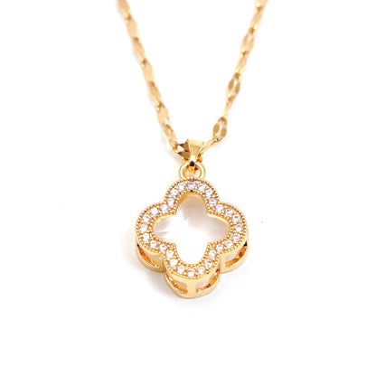 Elegant Gold Flower Pendant Necklace