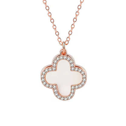 Elegant Clover Pendant Necklace in Rose Gold
