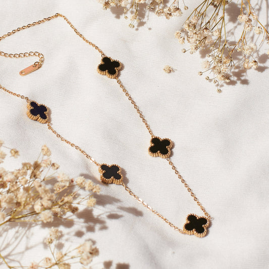 Elegant Black Clover Charm Necklace – Gold Plated