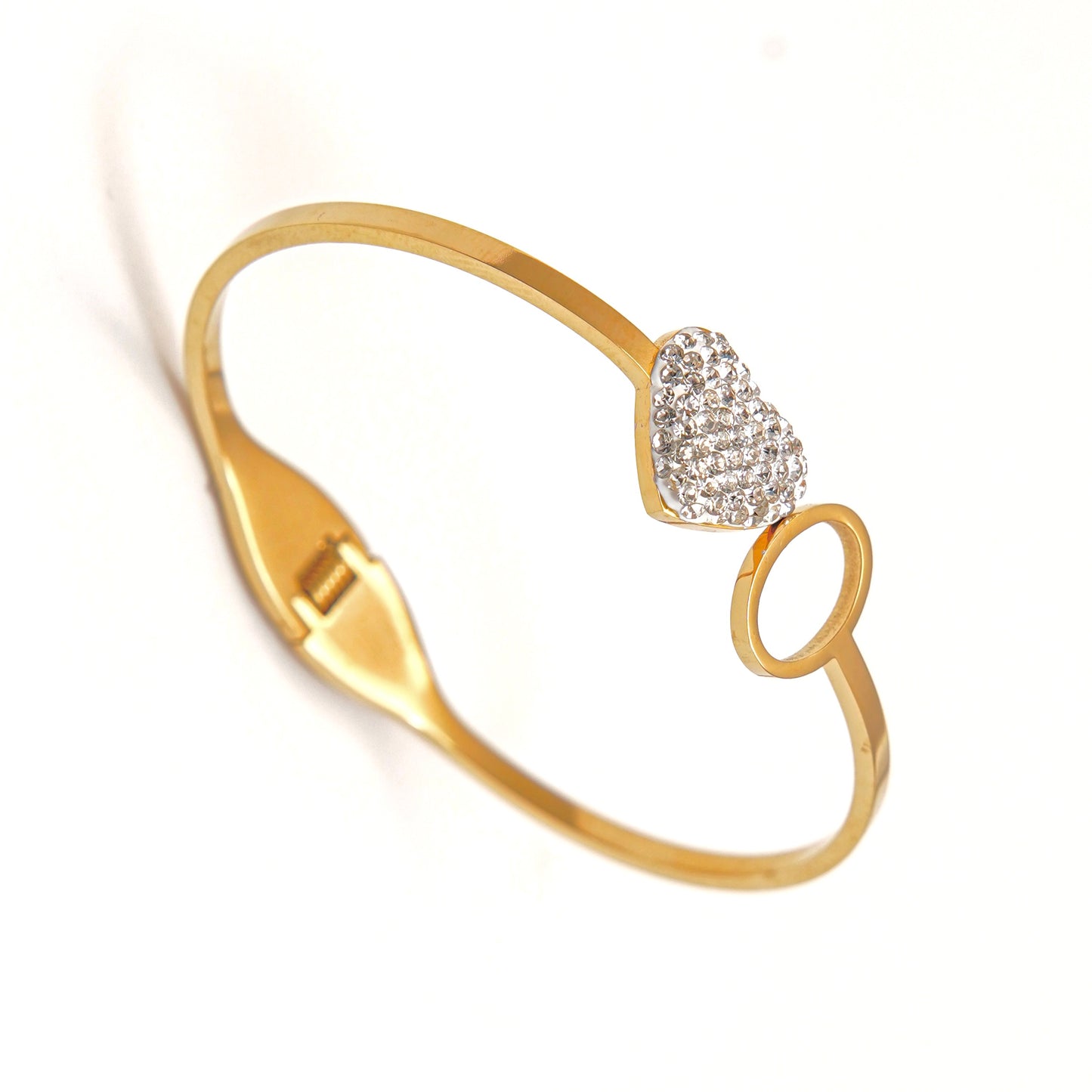 Elegant Heart-Shaped Diamond Bangle