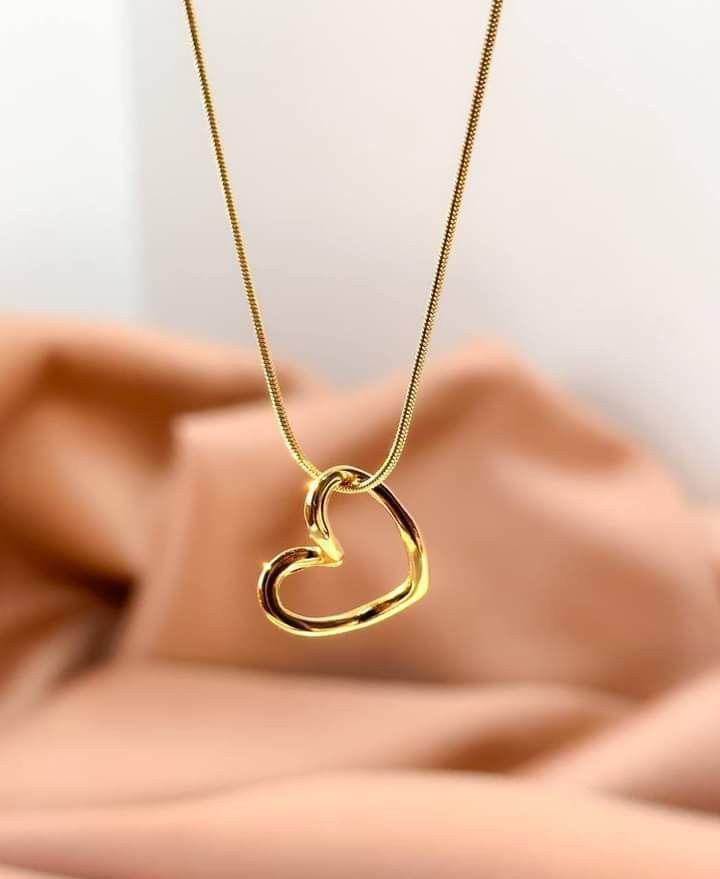 Golden Heart Knot Pendant Necklace